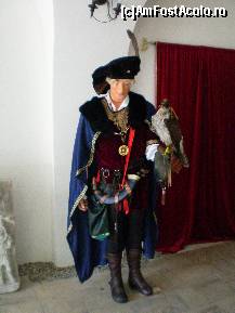 [P04] 'Strajerul' expozitiei medievale de la Muzeul Deva. » foto by presario
 - 
<span class="allrVoted glyphicon glyphicon-heart hidden" id="av137427"></span>
<a class="m-l-10 hidden" id="sv137427" onclick="voting_Foto_DelVot(,137427,4370)" role="button">șterge vot <span class="glyphicon glyphicon-remove"></span></a>
<a id="v9137427" class=" c-red"  onclick="voting_Foto_SetVot(137427)" role="button"><span class="glyphicon glyphicon-heart-empty"></span> <b>LIKE</b> = Votează poza</a> <img class="hidden"  id="f137427W9" src="/imagini/loader.gif" border="0" /><span class="AjErrMes hidden" id="e137427ErM"></span>
