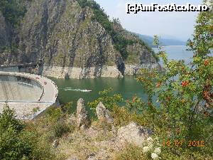 P01 [JUL-2015] Barajul Vidraru - Imagine surprinsă în timpul urcușului spre Prometeu. 