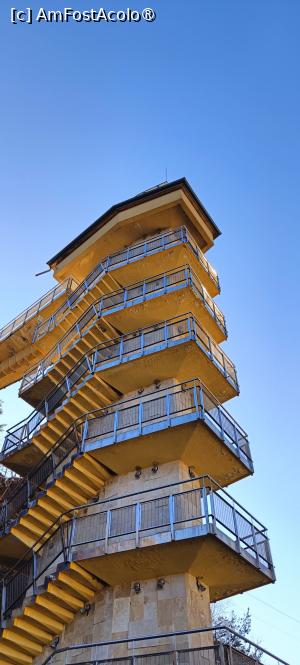 [P11] Turn de acces spre terasa panoramică. » foto by tata123 🔱
 - 
<span class="allrVoted glyphicon glyphicon-heart hidden" id="av1514785"></span>
<a class="m-l-10 hidden" id="sv1514785" onclick="voting_Foto_DelVot(,1514785,4399)" role="button">șterge vot <span class="glyphicon glyphicon-remove"></span></a>
<a id="v91514785" class=" c-red"  onclick="voting_Foto_SetVot(1514785)" role="button"><span class="glyphicon glyphicon-heart-empty"></span> <b>LIKE</b> = Votează poza</a> <img class="hidden"  id="f1514785W9" src="/imagini/loader.gif" border="0" /><span class="AjErrMes hidden" id="e1514785ErM"></span>