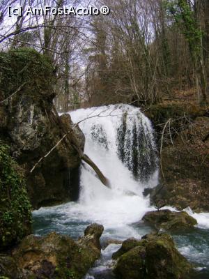 [P44] Cascada La Vaioaga » foto by Testosu'
 - 
<span class="allrVoted glyphicon glyphicon-heart hidden" id="av834759"></span>
<a class="m-l-10 hidden" id="sv834759" onclick="voting_Foto_DelVot(,834759,4404)" role="button">șterge vot <span class="glyphicon glyphicon-remove"></span></a>
<a id="v9834759" class=" c-red"  onclick="voting_Foto_SetVot(834759)" role="button"><span class="glyphicon glyphicon-heart-empty"></span> <b>LIKE</b> = Votează poza</a> <img class="hidden"  id="f834759W9" src="/imagini/loader.gif" border="0" /><span class="AjErrMes hidden" id="e834759ErM"></span>