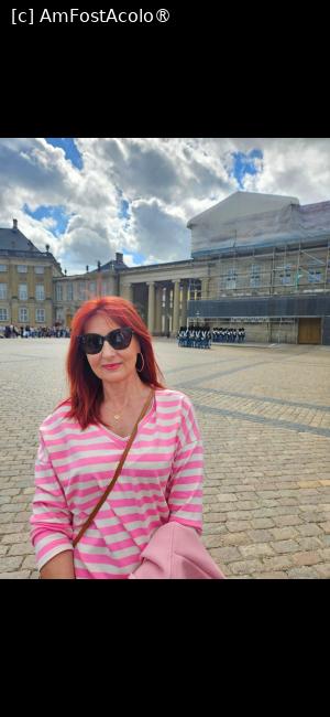 [P56] Amalienborg, reședința familiei regale daneze » foto by Opelantara
 - 
<span class="allrVoted glyphicon glyphicon-heart hidden" id="av1544170"></span>
<a class="m-l-10 hidden" id="sv1544170" onclick="voting_Foto_DelVot(,1544170,4424)" role="button">șterge vot <span class="glyphicon glyphicon-remove"></span></a>
<a id="v91544170" class=" c-red"  onclick="voting_Foto_SetVot(1544170)" role="button"><span class="glyphicon glyphicon-heart-empty"></span> <b>LIKE</b> = Votează poza</a> <img class="hidden"  id="f1544170W9" src="/imagini/loader.gif" border="0" /><span class="AjErrMes hidden" id="e1544170ErM"></span>
