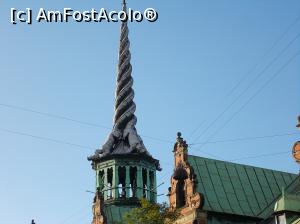 [P01] Turnul fleșă al Bursei de mărfuri, Copenhaga,  » foto by mihaelavoicu
 - 
<span class="allrVoted glyphicon glyphicon-heart hidden" id="av930005"></span>
<a class="m-l-10 hidden" id="sv930005" onclick="voting_Foto_DelVot(,930005,4424)" role="button">șterge vot <span class="glyphicon glyphicon-remove"></span></a>
<a id="v9930005" class=" c-red"  onclick="voting_Foto_SetVot(930005)" role="button"><span class="glyphicon glyphicon-heart-empty"></span> <b>LIKE</b> = Votează poza</a> <img class="hidden"  id="f930005W9" src="/imagini/loader.gif" border="0" /><span class="AjErrMes hidden" id="e930005ErM"></span>