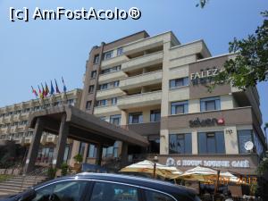 [P15] Galați - Faleza Hotel, în apropiere de Dunăre.  » foto by iulianic
 - 
<span class="allrVoted glyphicon glyphicon-heart hidden" id="av883616"></span>
<a class="m-l-10 hidden" id="sv883616" onclick="voting_Foto_DelVot(,883616,4457)" role="button">șterge vot <span class="glyphicon glyphicon-remove"></span></a>
<a id="v9883616" class=" c-red"  onclick="voting_Foto_SetVot(883616)" role="button"><span class="glyphicon glyphicon-heart-empty"></span> <b>LIKE</b> = Votează poza</a> <img class="hidden"  id="f883616W9" src="/imagini/loader.gif" border="0" /><span class="AjErrMes hidden" id="e883616ErM"></span>