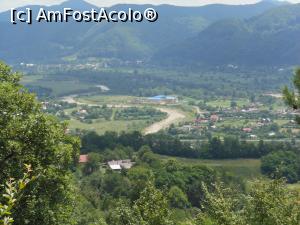 [P13] Pe Valea Bistriței, de la Piatra Neamț la Bicaz. Cu acoperiș albastru, Centrul de Agrement Aqua Park Blue Eden. » foto by iulianic
 - 
<span class="allrVoted glyphicon glyphicon-heart hidden" id="av1187784"></span>
<a class="m-l-10 hidden" id="sv1187784" onclick="voting_Foto_DelVot(,1187784,4549)" role="button">șterge vot <span class="glyphicon glyphicon-remove"></span></a>
<a id="v91187784" class=" c-red"  onclick="voting_Foto_SetVot(1187784)" role="button"><span class="glyphicon glyphicon-heart-empty"></span> <b>LIKE</b> = Votează poza</a> <img class="hidden"  id="f1187784W9" src="/imagini/loader.gif" border="0" /><span class="AjErrMes hidden" id="e1187784ErM"></span>