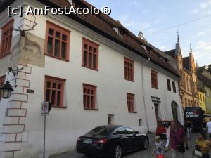 [P47] Sighisoara - Casa cu cerb, iar in casa alaturata am stat noi, o alegere excelenta » foto by mishu
 - 
<span class="allrVoted glyphicon glyphicon-heart hidden" id="av889965"></span>
<a class="m-l-10 hidden" id="sv889965" onclick="voting_Foto_DelVot(,889965,4656)" role="button">șterge vot <span class="glyphicon glyphicon-remove"></span></a>
<a id="v9889965" class=" c-red"  onclick="voting_Foto_SetVot(889965)" role="button"><span class="glyphicon glyphicon-heart-empty"></span> <b>LIKE</b> = Votează poza</a> <img class="hidden"  id="f889965W9" src="/imagini/loader.gif" border="0" /><span class="AjErrMes hidden" id="e889965ErM"></span>