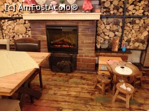 [P03] Restaurant Wood, Sinaia » foto by Mioritik
 - 
<span class="allrVoted glyphicon glyphicon-heart hidden" id="av1261304"></span>
<a class="m-l-10 hidden" id="sv1261304" onclick="voting_Foto_DelVot(,1261304,4690)" role="button">șterge vot <span class="glyphicon glyphicon-remove"></span></a>
<a id="v91261304" class=" c-red"  onclick="voting_Foto_SetVot(1261304)" role="button"><span class="glyphicon glyphicon-heart-empty"></span> <b>LIKE</b> = Votează poza</a> <img class="hidden"  id="f1261304W9" src="/imagini/loader.gif" border="0" /><span class="AjErrMes hidden" id="e1261304ErM"></span>