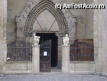 [P02] Biserica Romano-catolica Alba Iulia - intrarea in biserica, de remarcat cei doi pilastrii de la intrare si arhitectura usii bisericii » foto by biancuta
 - 
<span class="allrVoted glyphicon glyphicon-heart hidden" id="av74030"></span>
<a class="m-l-10 hidden" id="sv74030" onclick="voting_Foto_DelVot(,74030,4738)" role="button">șterge vot <span class="glyphicon glyphicon-remove"></span></a>
<a id="v974030" class=" c-red"  onclick="voting_Foto_SetVot(74030)" role="button"><span class="glyphicon glyphicon-heart-empty"></span> <b>LIKE</b> = Votează poza</a> <img class="hidden"  id="f74030W9" src="/imagini/loader.gif" border="0" /><span class="AjErrMes hidden" id="e74030ErM"></span>