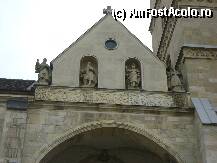 [P03] Biserica Romano-catolica Alba Iulia - statuetele din turnul bisericii » foto by biancuta
 - 
<span class="allrVoted glyphicon glyphicon-heart hidden" id="av74033"></span>
<a class="m-l-10 hidden" id="sv74033" onclick="voting_Foto_DelVot(,74033,4738)" role="button">șterge vot <span class="glyphicon glyphicon-remove"></span></a>
<a id="v974033" class=" c-red"  onclick="voting_Foto_SetVot(74033)" role="button"><span class="glyphicon glyphicon-heart-empty"></span> <b>LIKE</b> = Votează poza</a> <img class="hidden"  id="f74033W9" src="/imagini/loader.gif" border="0" /><span class="AjErrMes hidden" id="e74033ErM"></span>