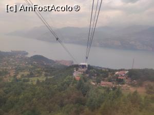 [P47] Malcesine văzut din telegondolă » foto by crismis
 - 
<span class="allrVoted glyphicon glyphicon-heart hidden" id="av1514936"></span>
<a class="m-l-10 hidden" id="sv1514936" onclick="voting_Foto_DelVot(,1514936,4749)" role="button">șterge vot <span class="glyphicon glyphicon-remove"></span></a>
<a id="v91514936" class=" c-red"  onclick="voting_Foto_SetVot(1514936)" role="button"><span class="glyphicon glyphicon-heart-empty"></span> <b>LIKE</b> = Votează poza</a> <img class="hidden"  id="f1514936W9" src="/imagini/loader.gif" border="0" /><span class="AjErrMes hidden" id="e1514936ErM"></span>