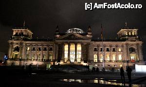 [P01] Reichstag vazut noaptea, dupa o ploaie zdravana » foto by MCM
 - 
<span class="allrVoted glyphicon glyphicon-heart hidden" id="av478856"></span>
<a class="m-l-10 hidden" id="sv478856" onclick="voting_Foto_DelVot(,478856,4900)" role="button">șterge vot <span class="glyphicon glyphicon-remove"></span></a>
<a id="v9478856" class=" c-red"  onclick="voting_Foto_SetVot(478856)" role="button"><span class="glyphicon glyphicon-heart-empty"></span> <b>LIKE</b> = Votează poza</a> <img class="hidden"  id="f478856W9" src="/imagini/loader.gif" border="0" /><span class="AjErrMes hidden" id="e478856ErM"></span>