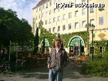 [P12] restaurantul de pe Spree - privind de-a lungul raului, se vede Domul din Berlin » foto by zenobia*
 - 
<span class="allrVoted glyphicon glyphicon-heart hidden" id="av48638"></span>
<a class="m-l-10 hidden" id="sv48638" onclick="voting_Foto_DelVot(,48638,4900)" role="button">șterge vot <span class="glyphicon glyphicon-remove"></span></a>
<a id="v948638" class=" c-red"  onclick="voting_Foto_SetVot(48638)" role="button"><span class="glyphicon glyphicon-heart-empty"></span> <b>LIKE</b> = Votează poza</a> <img class="hidden"  id="f48638W9" src="/imagini/loader.gif" border="0" /><span class="AjErrMes hidden" id="e48638ErM"></span>