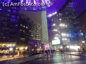 [P10] Sony Center, Berlin.  » foto by mihaelavoicu
 - 
<span class="allrVoted glyphicon glyphicon-heart hidden" id="av940301"></span>
<a class="m-l-10 hidden" id="sv940301" onclick="voting_Foto_DelVot(,940301,4900)" role="button">șterge vot <span class="glyphicon glyphicon-remove"></span></a>
<a id="v9940301" class=" c-red"  onclick="voting_Foto_SetVot(940301)" role="button"><span class="glyphicon glyphicon-heart-empty"></span> <b>LIKE</b> = Votează poza</a> <img class="hidden"  id="f940301W9" src="/imagini/loader.gif" border="0" /><span class="AjErrMes hidden" id="e940301ErM"></span>