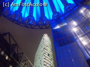 [P12] Sony Center, Berlin.  » foto by mihaelavoicu
 - 
<span class="allrVoted glyphicon glyphicon-heart hidden" id="av940303"></span>
<a class="m-l-10 hidden" id="sv940303" onclick="voting_Foto_DelVot(,940303,4900)" role="button">șterge vot <span class="glyphicon glyphicon-remove"></span></a>
<a id="v9940303" class=" c-red"  onclick="voting_Foto_SetVot(940303)" role="button"><span class="glyphicon glyphicon-heart-empty"></span> <b>LIKE</b> = Votează poza</a> <img class="hidden"  id="f940303W9" src="/imagini/loader.gif" border="0" /><span class="AjErrMes hidden" id="e940303ErM"></span>