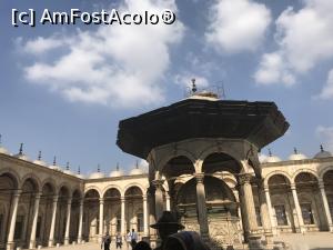 P19 [SEP-2018] Moscheea de Alabastru din Citadela lui Saladin - fântâna din curtea interioară a moscheii