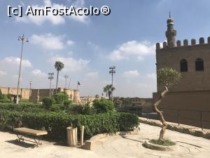 P35 [SEP-2018] Moscheea de Alabastru din Citadela lui Saladin - prin cetate. Se vede şi minaretul altei moschei