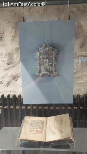 [P07] Casa Dosoftei - Nașterea Mântuitorului, liturghierul lui Macarie, 1508 » foto by Carmen Ion
 - 
<span class="allrVoted glyphicon glyphicon-heart hidden" id="av1506338"></span>
<a class="m-l-10 hidden" id="sv1506338" onclick="voting_Foto_DelVot(,1506338,5091)" role="button">șterge vot <span class="glyphicon glyphicon-remove"></span></a>
<a id="v91506338" class=" c-red"  onclick="voting_Foto_SetVot(1506338)" role="button"><span class="glyphicon glyphicon-heart-empty"></span> <b>LIKE</b> = Votează poza</a> <img class="hidden"  id="f1506338W9" src="/imagini/loader.gif" border="0" /><span class="AjErrMes hidden" id="e1506338ErM"></span>