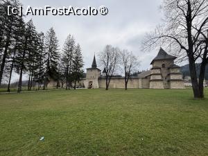 [P64] Mânăstirea Sucevița » foto by AZE
 - 
<span class="allrVoted glyphicon glyphicon-heart hidden" id="av1479146"></span>
<a class="m-l-10 hidden" id="sv1479146" onclick="voting_Foto_DelVot(,1479146,5114)" role="button">șterge vot <span class="glyphicon glyphicon-remove"></span></a>
<a id="v91479146" class=" c-red"  onclick="voting_Foto_SetVot(1479146)" role="button"><span class="glyphicon glyphicon-heart-empty"></span> <b>LIKE</b> = Votează poza</a> <img class="hidden"  id="f1479146W9" src="/imagini/loader.gif" border="0" /><span class="AjErrMes hidden" id="e1479146ErM"></span>