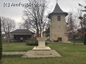 [P73] Mânăstirea Bogdana din Rădăuți,turnul clopotniță și altarul de vară » foto by AZE
 - 
<span class="allrVoted glyphicon glyphicon-heart hidden" id="av1479155"></span>
<a class="m-l-10 hidden" id="sv1479155" onclick="voting_Foto_DelVot(,1479155,5114)" role="button">șterge vot <span class="glyphicon glyphicon-remove"></span></a>
<a id="v91479155" class=" c-red"  onclick="voting_Foto_SetVot(1479155)" role="button"><span class="glyphicon glyphicon-heart-empty"></span> <b>LIKE</b> = Votează poza</a> <img class="hidden"  id="f1479155W9" src="/imagini/loader.gif" border="0" /><span class="AjErrMes hidden" id="e1479155ErM"></span>