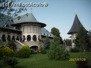 P04 [JUL-2017] Frumoasa curte a mânăstirii Cămârzani! 
