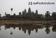 P02 [FEB-2012] Angkor Wat, aceasta imagine mi-era mei deja atat de cunoscuta - si totusi fiind la fata locului e cu totul si cu totul altfel
