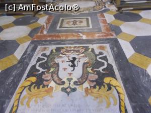 [P17] Biserica Gesu Nuovo, Napoli. Pavimentul sub care se află morminte. » foto by mihaelavoicu
 - 
<span class="allrVoted glyphicon glyphicon-heart hidden" id="av1196742"></span>
<a class="m-l-10 hidden" id="sv1196742" onclick="voting_Foto_DelVot(,1196742,5128)" role="button">șterge vot <span class="glyphicon glyphicon-remove"></span></a>
<a id="v91196742" class=" c-red"  onclick="voting_Foto_SetVot(1196742)" role="button"><span class="glyphicon glyphicon-heart-empty"></span> <b>LIKE</b> = Votează poza</a> <img class="hidden"  id="f1196742W9" src="/imagini/loader.gif" border="0" /><span class="AjErrMes hidden" id="e1196742ErM"></span>