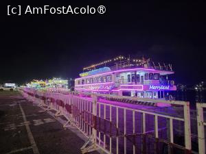 [P43] Vaporașe pe râu în Da Nang » foto by crismis
 - 
<span class="allrVoted glyphicon glyphicon-heart hidden" id="av1534561"></span>
<a class="m-l-10 hidden" id="sv1534561" onclick="voting_Foto_DelVot(,1534561,5166)" role="button">șterge vot <span class="glyphicon glyphicon-remove"></span></a>
<a id="v91534561" class=" c-red"  onclick="voting_Foto_SetVot(1534561)" role="button"><span class="glyphicon glyphicon-heart-empty"></span> <b>LIKE</b> = Votează poza</a> <img class="hidden"  id="f1534561W9" src="/imagini/loader.gif" border="0" /><span class="AjErrMes hidden" id="e1534561ErM"></span>
