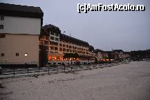 [P01] Riviera Beach Hotel - cele doua corpuri ale hotelului » foto by Al33na
 - 
<span class="allrVoted glyphicon glyphicon-heart hidden" id="av490081"></span>
<a class="m-l-10 hidden" id="sv490081" onclick="voting_Foto_DelVot(,490081,5201)" role="button">șterge vot <span class="glyphicon glyphicon-remove"></span></a>
<a id="v9490081" class=" c-red"  onclick="voting_Foto_SetVot(490081)" role="button"><span class="glyphicon glyphicon-heart-empty"></span> <b>LIKE</b> = Votează poza</a> <img class="hidden"  id="f490081W9" src="/imagini/loader.gif" border="0" /><span class="AjErrMes hidden" id="e490081ErM"></span>