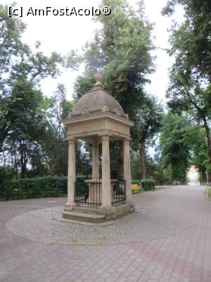 [P05] Monumentul Studenților (1904), situat în Parcul Municipal Aiud.  » foto by tata123 🔱
 - 
<span class="allrVoted glyphicon glyphicon-heart hidden" id="av873971"></span>
<a class="m-l-10 hidden" id="sv873971" onclick="voting_Foto_DelVot(,873971,5247)" role="button">șterge vot <span class="glyphicon glyphicon-remove"></span></a>
<a id="v9873971" class=" c-red"  onclick="voting_Foto_SetVot(873971)" role="button"><span class="glyphicon glyphicon-heart-empty"></span> <b>LIKE</b> = Votează poza</a> <img class="hidden"  id="f873971W9" src="/imagini/loader.gif" border="0" /><span class="AjErrMes hidden" id="e873971ErM"></span>