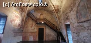 [P11] Fortăreața medievală Rocca Borromeo. Pe scările care se văd în spate am urcat în Turnul Castellana pentru o vedere panoramică asupra zonei.  » foto by Aurici
 - 
<span class="allrVoted glyphicon glyphicon-heart hidden" id="av1127691"></span>
<a class="m-l-10 hidden" id="sv1127691" onclick="voting_Foto_DelVot(,1127691,5274)" role="button">șterge vot <span class="glyphicon glyphicon-remove"></span></a>
<a id="v91127691" class=" c-red"  onclick="voting_Foto_SetVot(1127691)" role="button"><span class="glyphicon glyphicon-heart-empty"></span> <b>LIKE</b> = Votează poza</a> <img class="hidden"  id="f1127691W9" src="/imagini/loader.gif" border="0" /><span class="AjErrMes hidden" id="e1127691ErM"></span>
