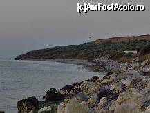 [P17] Faleza de la sud de Eforie tinde să devină istorie: plaja creşte de la an la an în lăţime în mod natural, iar versantul acoperit de vegetaţie este înlocuit antropic cu o 'megaamenajare' de faleză în trepte, cu şosea de coronament ...ştiţi, tichia de mărgăritar... » foto by cc_iordachescu
 - 
<span class="allrVoted glyphicon glyphicon-heart hidden" id="av60040"></span>
<a class="m-l-10 hidden" id="sv60040" onclick="voting_Foto_DelVot(,60040,5277)" role="button">șterge vot <span class="glyphicon glyphicon-remove"></span></a>
<a id="v960040" class=" c-red"  onclick="voting_Foto_SetVot(60040)" role="button"><span class="glyphicon glyphicon-heart-empty"></span> <b>LIKE</b> = Votează poza</a> <img class="hidden"  id="f60040W9" src="/imagini/loader.gif" border="0" /><span class="AjErrMes hidden" id="e60040ErM"></span>
