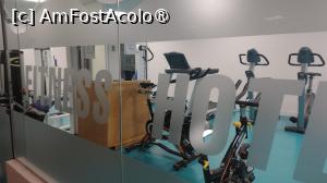 [P14] Sala de fitness. » foto by ovidiuyepi
 - 
<span class="allrVoted glyphicon glyphicon-heart hidden" id="av1434068"></span>
<a class="m-l-10 hidden" id="sv1434068" onclick="voting_Foto_DelVot(,1434068,5384)" role="button">șterge vot <span class="glyphicon glyphicon-remove"></span></a>
<a id="v91434068" class=" c-red"  onclick="voting_Foto_SetVot(1434068)" role="button"><span class="glyphicon glyphicon-heart-empty"></span> <b>LIKE</b> = Votează poza</a> <img class="hidden"  id="f1434068W9" src="/imagini/loader.gif" border="0" /><span class="AjErrMes hidden" id="e1434068ErM"></span>