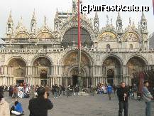 [P03] Basilica San Marco » foto by tempesta55
 - 
<span class="allrVoted glyphicon glyphicon-heart hidden" id="av68859"></span>
<a class="m-l-10 hidden" id="sv68859" onclick="voting_Foto_DelVot(,68859,5588)" role="button">șterge vot <span class="glyphicon glyphicon-remove"></span></a>
<a id="v968859" class=" c-red"  onclick="voting_Foto_SetVot(68859)" role="button"><span class="glyphicon glyphicon-heart-empty"></span> <b>LIKE</b> = Votează poza</a> <img class="hidden"  id="f68859W9" src="/imagini/loader.gif" border="0" /><span class="AjErrMes hidden" id="e68859ErM"></span>