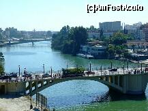 [P21] Puente de S.Telmo, Sevilla, Spania traversează canalul Alfonso XIII peste Guadalquivir. Construit în 1925, a fost cel de-al treilea pod ridicat în oraş. În timpul lucrărilor din 1992, ocazionate de Expoziţia Mondială, a suferit modificări prin pierderea felinarelor originale. » foto by badge®
 - 
<span class="allrVoted glyphicon glyphicon-heart hidden" id="av175488"></span>
<a class="m-l-10 hidden" id="sv175488" onclick="voting_Foto_DelVot(,175488,5760)" role="button">șterge vot <span class="glyphicon glyphicon-remove"></span></a>
<a id="v9175488" class=" c-red"  onclick="voting_Foto_SetVot(175488)" role="button"><span class="glyphicon glyphicon-heart-empty"></span> <b>LIKE</b> = Votează poza</a> <img class="hidden"  id="f175488W9" src="/imagini/loader.gif" border="0" /><span class="AjErrMes hidden" id="e175488ErM"></span>