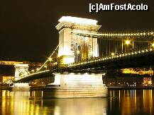 [P25] Podul cu Lanţuri (Szechenyi Lanchid), Budapesta, Ungaria este primul pod permanent construit peste Dunăre în oraş, fiind deschis în 1849. A fost privit la data finalizării ca fiind una din minunile lumii. Lungimea sa de 202 metri îl făcea la data inaugurării unul dintre cele mai lungi din lume. Leii sculptaţi de pe contraforţi au fost adăugaţi în 1852. » foto by badge®
 - 
<span class="allrVoted glyphicon glyphicon-heart hidden" id="av175492"></span>
<a class="m-l-10 hidden" id="sv175492" onclick="voting_Foto_DelVot(,175492,5760)" role="button">șterge vot <span class="glyphicon glyphicon-remove"></span></a>
<a id="v9175492" class=" c-red"  onclick="voting_Foto_SetVot(175492)" role="button"><span class="glyphicon glyphicon-heart-empty"></span> <b>LIKE</b> = Votează poza</a> <img class="hidden"  id="f175492W9" src="/imagini/loader.gif" border="0" /><span class="AjErrMes hidden" id="e175492ErM"></span>