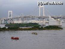 [P42] Rainbow Bridge (レインボーブリッジ, Reinbō Burijji), Tokyo, Japonia este un spectaculos pod suspendat ce traversează nordul golfului Tokyo, legând oraşul de insula artificială Odaiba. A fost terminat în 1993 și măsoară 570 metri în lungime. » foto by badge®
 - 
<span class="allrVoted glyphicon glyphicon-heart hidden" id="av175509"></span>
<a class="m-l-10 hidden" id="sv175509" onclick="voting_Foto_DelVot(,175509,5760)" role="button">șterge vot <span class="glyphicon glyphicon-remove"></span></a>
<a id="v9175509" class=" c-red"  onclick="voting_Foto_SetVot(175509)" role="button"><span class="glyphicon glyphicon-heart-empty"></span> <b>LIKE</b> = Votează poza</a> <img class="hidden"  id="f175509W9" src="/imagini/loader.gif" border="0" /><span class="AjErrMes hidden" id="e175509ErM"></span>