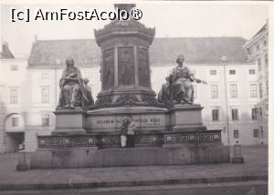 [P28] Statuie și memorial Franz Joseph I,tatăl » foto by AZE
 - 
<span class="allrVoted glyphicon glyphicon-heart hidden" id="av1465142"></span>
<a class="m-l-10 hidden" id="sv1465142" onclick="voting_Foto_DelVot(,1465142,5760)" role="button">șterge vot <span class="glyphicon glyphicon-remove"></span></a>
<a id="v91465142" class=" c-red"  onclick="voting_Foto_SetVot(1465142)" role="button"><span class="glyphicon glyphicon-heart-empty"></span> <b>LIKE</b> = Votează poza</a> <img class="hidden"  id="f1465142W9" src="/imagini/loader.gif" border="0" /><span class="AjErrMes hidden" id="e1465142ErM"></span>