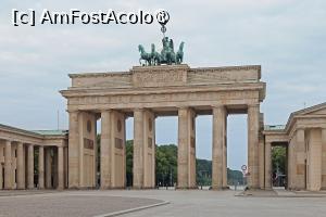 [P10] Poarta Brandenburg din Berlin » foto by AZE <span class="label label-default labelC_thin small">NEVOTABILĂ</span>