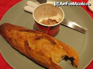 [P17] Aperitivul consta intr-o 'mini-baguette' si o portie de 'foie gras' » foto by dorgo
 - 
<span class="allrVoted glyphicon glyphicon-heart hidden" id="av463037"></span>
<a class="m-l-10 hidden" id="sv463037" onclick="voting_Foto_DelVot(,463037,5760)" role="button">șterge vot <span class="glyphicon glyphicon-remove"></span></a>
<a id="v9463037" class=" c-red"  onclick="voting_Foto_SetVot(463037)" role="button"><span class="glyphicon glyphicon-heart-empty"></span> <b>LIKE</b> = Votează poza</a> <img class="hidden"  id="f463037W9" src="/imagini/loader.gif" border="0" /><span class="AjErrMes hidden" id="e463037ErM"></span>