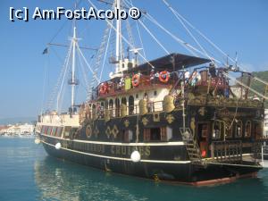 [P05] Corabia piratilor din portul din Zante » foto by dorgo
 - 
<span class="allrVoted glyphicon glyphicon-heart hidden" id="av1045982"></span>
<a class="m-l-10 hidden" id="sv1045982" onclick="voting_Foto_DelVot(,1045982,5760)" role="button">șterge vot <span class="glyphicon glyphicon-remove"></span></a>
<a id="v91045982" class=" c-red"  onclick="voting_Foto_SetVot(1045982)" role="button"><span class="glyphicon glyphicon-heart-empty"></span> <b>LIKE</b> = Votează poza</a> <img class="hidden"  id="f1045982W9" src="/imagini/loader.gif" border="0" /><span class="AjErrMes hidden" id="e1045982ErM"></span>