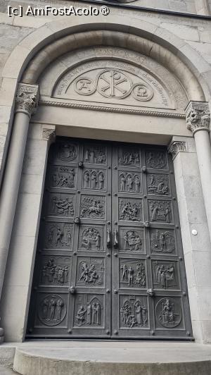 [P59] Catedrala din Lausanne » foto by balasa violeta
 - 
<span class="allrVoted glyphicon glyphicon-heart hidden" id="av1467001"></span>
<a class="m-l-10 hidden" id="sv1467001" onclick="voting_Foto_DelVot(,1467001,5826)" role="button">șterge vot <span class="glyphicon glyphicon-remove"></span></a>
<a id="v91467001" class=" c-red"  onclick="voting_Foto_SetVot(1467001)" role="button"><span class="glyphicon glyphicon-heart-empty"></span> <b>LIKE</b> = Votează poza</a> <img class="hidden"  id="f1467001W9" src="/imagini/loader.gif" border="0" /><span class="AjErrMes hidden" id="e1467001ErM"></span>