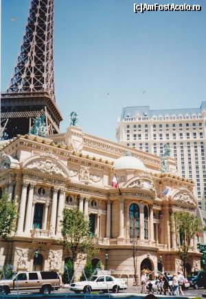 [P14] Paris (1/2), Cazinou Arcul de Triumf cu Tour Eiffel în fundal - Las Vegas, Nevada » foto by Dan-Ioan
 - 
<span class="allrVoted glyphicon glyphicon-heart hidden" id="av546609"></span>
<a class="m-l-10 hidden" id="sv546609" onclick="voting_Foto_DelVot(,546609,5857)" role="button">șterge vot <span class="glyphicon glyphicon-remove"></span></a>
<a id="v9546609" class=" c-red"  onclick="voting_Foto_SetVot(546609)" role="button"><span class="glyphicon glyphicon-heart-empty"></span> <b>LIKE</b> = Votează poza</a> <img class="hidden"  id="f546609W9" src="/imagini/loader.gif" border="0" /><span class="AjErrMes hidden" id="e546609ErM"></span>