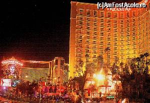 [P17] Hotel Cazinou Insula Comorilor – Las Vegas, Nevada » foto by Dan-Ioan
 - 
<span class="allrVoted glyphicon glyphicon-heart hidden" id="av546616"></span>
<a class="m-l-10 hidden" id="sv546616" onclick="voting_Foto_DelVot(,546616,5857)" role="button">șterge vot <span class="glyphicon glyphicon-remove"></span></a>
<a id="v9546616" class=" c-red"  onclick="voting_Foto_SetVot(546616)" role="button"><span class="glyphicon glyphicon-heart-empty"></span> <b>LIKE</b> = Votează poza</a> <img class="hidden"  id="f546616W9" src="/imagini/loader.gif" border="0" /><span class="AjErrMes hidden" id="e546616ErM"></span>