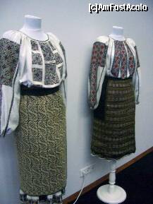 [P01] Muzeul Costumelor Populare din Romania - port popular femeiesc » foto by magdalena
 - 
<span class="allrVoted glyphicon glyphicon-heart hidden" id="av234623"></span>
<a class="m-l-10 hidden" id="sv234623" onclick="voting_Foto_DelVot(,234623,5895)" role="button">șterge vot <span class="glyphicon glyphicon-remove"></span></a>
<a id="v9234623" class=" c-red"  onclick="voting_Foto_SetVot(234623)" role="button"><span class="glyphicon glyphicon-heart-empty"></span> <b>LIKE</b> = Votează poza</a> <img class="hidden"  id="f234623W9" src="/imagini/loader.gif" border="0" /><span class="AjErrMes hidden" id="e234623ErM"></span>