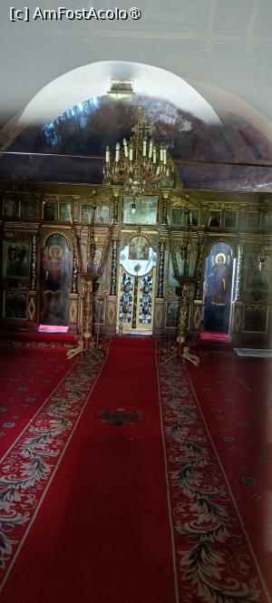 [P18] Paraclisul „Sf. Nicolae” - interior. » foto by tata123 🔱
 - 
<span class="allrVoted glyphicon glyphicon-heart hidden" id="av1492074"></span>
<a class="m-l-10 hidden" id="sv1492074" onclick="voting_Foto_DelVot(,1492074,5917)" role="button">șterge vot <span class="glyphicon glyphicon-remove"></span></a>
<a id="v91492074" class=" c-red"  onclick="voting_Foto_SetVot(1492074)" role="button"><span class="glyphicon glyphicon-heart-empty"></span> <b>LIKE</b> = Votează poza</a> <img class="hidden"  id="f1492074W9" src="/imagini/loader.gif" border="0" /><span class="AjErrMes hidden" id="e1492074ErM"></span>