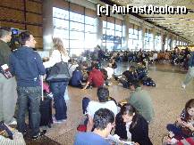 [P02] Pe aeroportul din Madrid, dupa anutzarea a 50 de minute intarziere la imbarcarea in cursa cu destinatia Punta Cana. » foto by GYL*
 - 
<span class="allrVoted glyphicon glyphicon-heart hidden" id="av317787"></span>
<a class="m-l-10 hidden" id="sv317787" onclick="voting_Foto_DelVot(,317787,5988)" role="button">șterge vot <span class="glyphicon glyphicon-remove"></span></a>
<a id="v9317787" class=" c-red"  onclick="voting_Foto_SetVot(317787)" role="button"><span class="glyphicon glyphicon-heart-empty"></span> <b>LIKE</b> = Votează poza</a> <img class="hidden"  id="f317787W9" src="/imagini/loader.gif" border="0" /><span class="AjErrMes hidden" id="e317787ErM"></span>