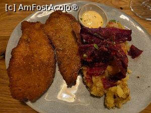 [P29] NATIV; șnițel » foto by crismis
 - 
<span class="allrVoted glyphicon glyphicon-heart hidden" id="av1532342"></span>
<a class="m-l-10 hidden" id="sv1532342" onclick="voting_Foto_DelVot(,1532342,6063)" role="button">șterge vot <span class="glyphicon glyphicon-remove"></span></a>
<a id="v91532342" class=" c-red"  onclick="voting_Foto_SetVot(1532342)" role="button"><span class="glyphicon glyphicon-heart-empty"></span> <b>LIKE</b> = Votează poza</a> <img class="hidden"  id="f1532342W9" src="/imagini/loader.gif" border="0" /><span class="AjErrMes hidden" id="e1532342ErM"></span>