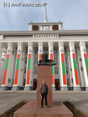 [P09] Tiraspol, Casa Sovietelor - Primăria și Bustul lui Lenin, se vede și ora când eram acolo... » foto by mprofeanu
 - 
<span class="allrVoted glyphicon glyphicon-heart hidden" id="av1492648"></span>
<a class="m-l-10 hidden" id="sv1492648" onclick="voting_Foto_DelVot(,1492648,6113)" role="button">șterge vot <span class="glyphicon glyphicon-remove"></span></a>
<a id="v91492648" class=" c-red"  onclick="voting_Foto_SetVot(1492648)" role="button"><span class="glyphicon glyphicon-heart-empty"></span> <b>LIKE</b> = Votează poza</a> <img class="hidden"  id="f1492648W9" src="/imagini/loader.gif" border="0" /><span class="AjErrMes hidden" id="e1492648ErM"></span>