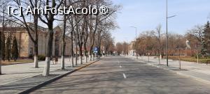 [P65] Tighina - Bender, Cinematograful Gorki în stânga și Statuia lui Lenin în dreapta și Strada Lenin » foto by mprofeanu
 - 
<span class="allrVoted glyphicon glyphicon-heart hidden" id="av1510487"></span>
<a class="m-l-10 hidden" id="sv1510487" onclick="voting_Foto_DelVot(,1510487,6113)" role="button">șterge vot <span class="glyphicon glyphicon-remove"></span></a>
<a id="v91510487" class=" c-red"  onclick="voting_Foto_SetVot(1510487)" role="button"><span class="glyphicon glyphicon-heart-empty"></span> <b>LIKE</b> = Votează poza</a> <img class="hidden"  id="f1510487W9" src="/imagini/loader.gif" border="0" /><span class="AjErrMes hidden" id="e1510487ErM"></span>