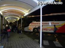 [P06] Autobuzul firmei Sagales care pleca spre Barcelona in aerportul din Girona. Fiecare autobuz opreste la o platforma si de obicei este un tablou electronic central care spune unde merge fiecare autoboz si de la ce platforma. » foto by TraianS
 - 
<span class="allrVoted glyphicon glyphicon-heart hidden" id="av275581"></span>
<a class="m-l-10 hidden" id="sv275581" onclick="voting_Foto_DelVot(,275581,6115)" role="button">șterge vot <span class="glyphicon glyphicon-remove"></span></a>
<a id="v9275581" class=" c-red"  onclick="voting_Foto_SetVot(275581)" role="button"><span class="glyphicon glyphicon-heart-empty"></span> <b>LIKE</b> = Votează poza</a> <img class="hidden"  id="f275581W9" src="/imagini/loader.gif" border="0" /><span class="AjErrMes hidden" id="e275581ErM"></span>