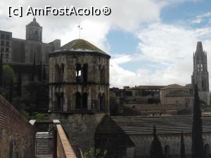 [P20] Am reușit să prind în același cadru cele trei catedrale: Girona Cathedral, Sant Feliu și Sant Pere des Galligants » foto by diacrys*
 - 
<span class="allrVoted glyphicon glyphicon-heart hidden" id="av832364"></span>
<a class="m-l-10 hidden" id="sv832364" onclick="voting_Foto_DelVot(,832364,6115)" role="button">șterge vot <span class="glyphicon glyphicon-remove"></span></a>
<a id="v9832364" class=" c-red"  onclick="voting_Foto_SetVot(832364)" role="button"><span class="glyphicon glyphicon-heart-empty"></span> <b>LIKE</b> = Votează poza</a> <img class="hidden"  id="f832364W9" src="/imagini/loader.gif" border="0" /><span class="AjErrMes hidden" id="e832364ErM"></span>